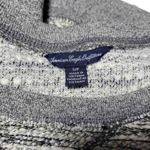American Eagle Outfitters Gray Textured Knit Pullover Sweater Small - Picture 3 of 5